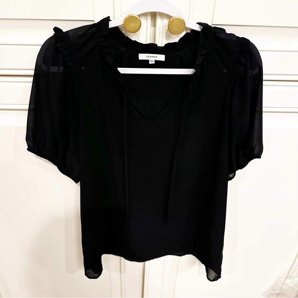 Pleione Nordstrom Women’s Black Ruffle Crepe Tie Front V Neck Blouse Office Wear